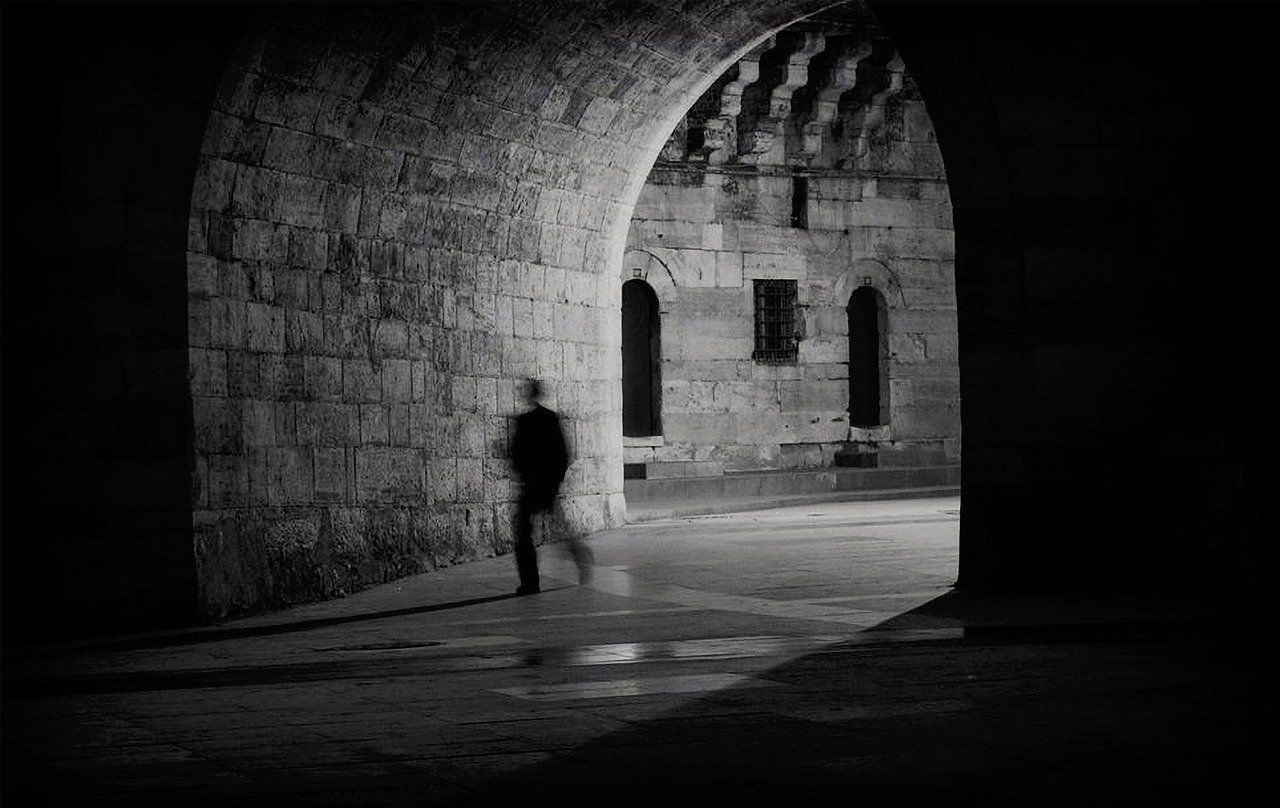 The Key to Getting Him Fully Aroused and Making Him Chase