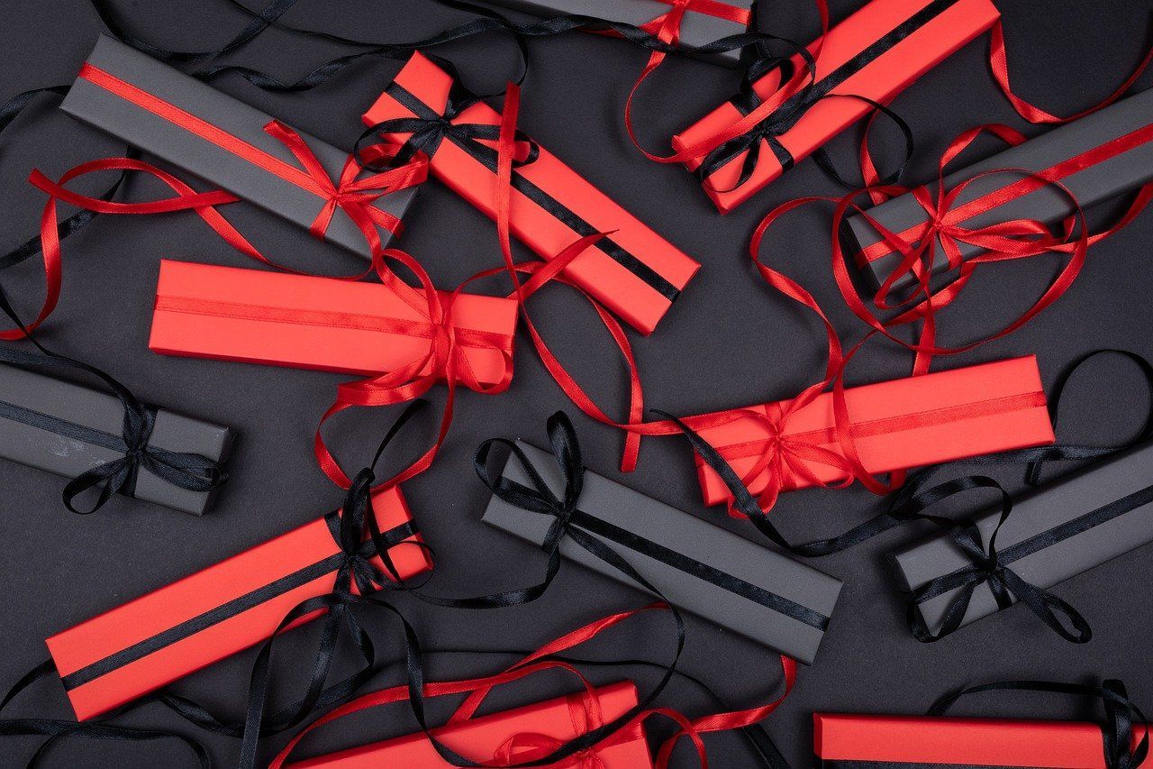 Limits on How Much You Should Give People So You're Not a Pushover