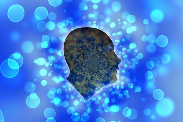 How to resolve conflict with a woman