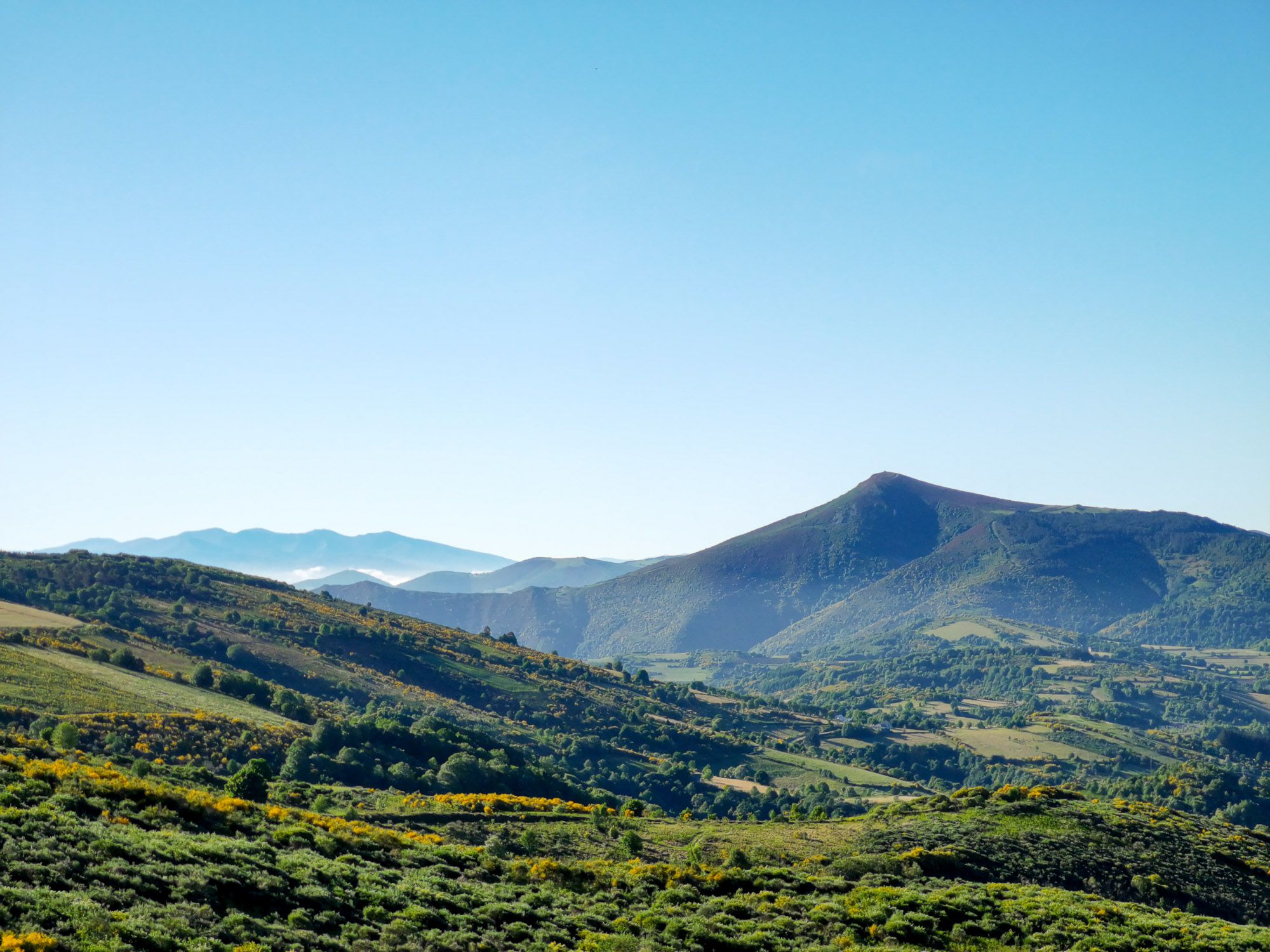 วิวภูเขา ระหว่างทาง