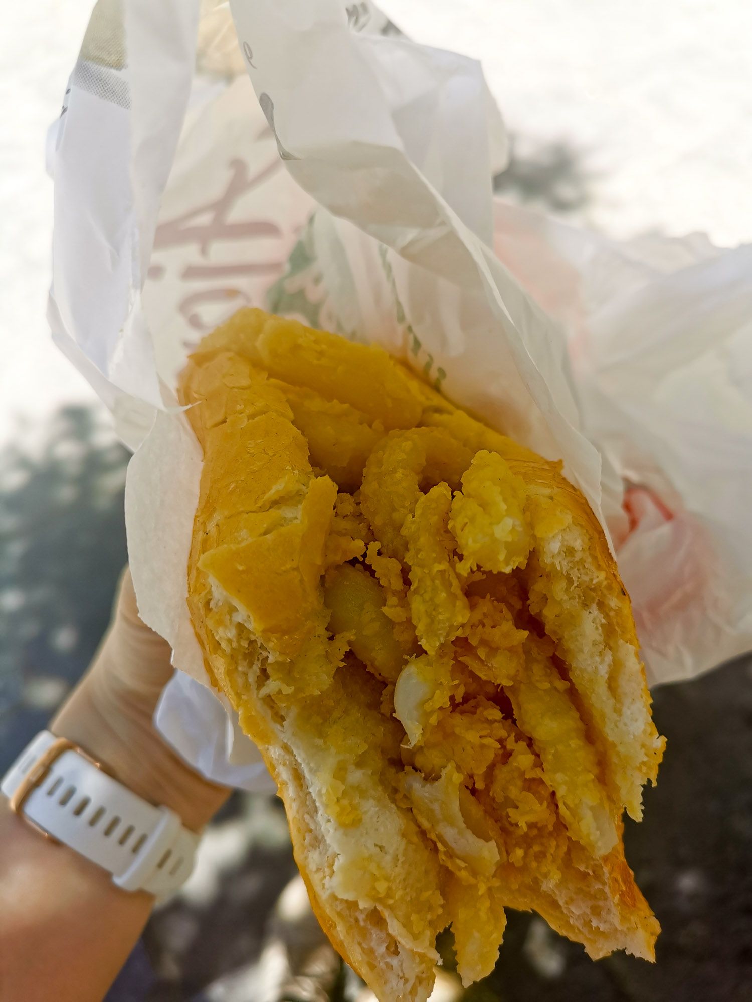 แซนด์วิชปลาหมึกทอด