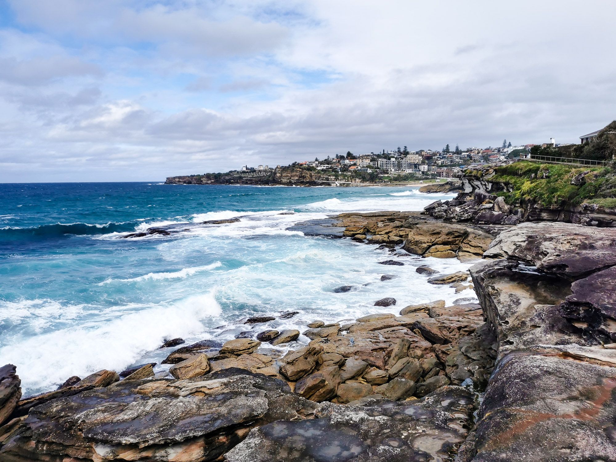 หินสวย น้ำใส