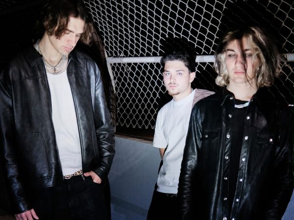 LE YORA Build Their Own Universe Ahead of Coachella With Radiohead Rework