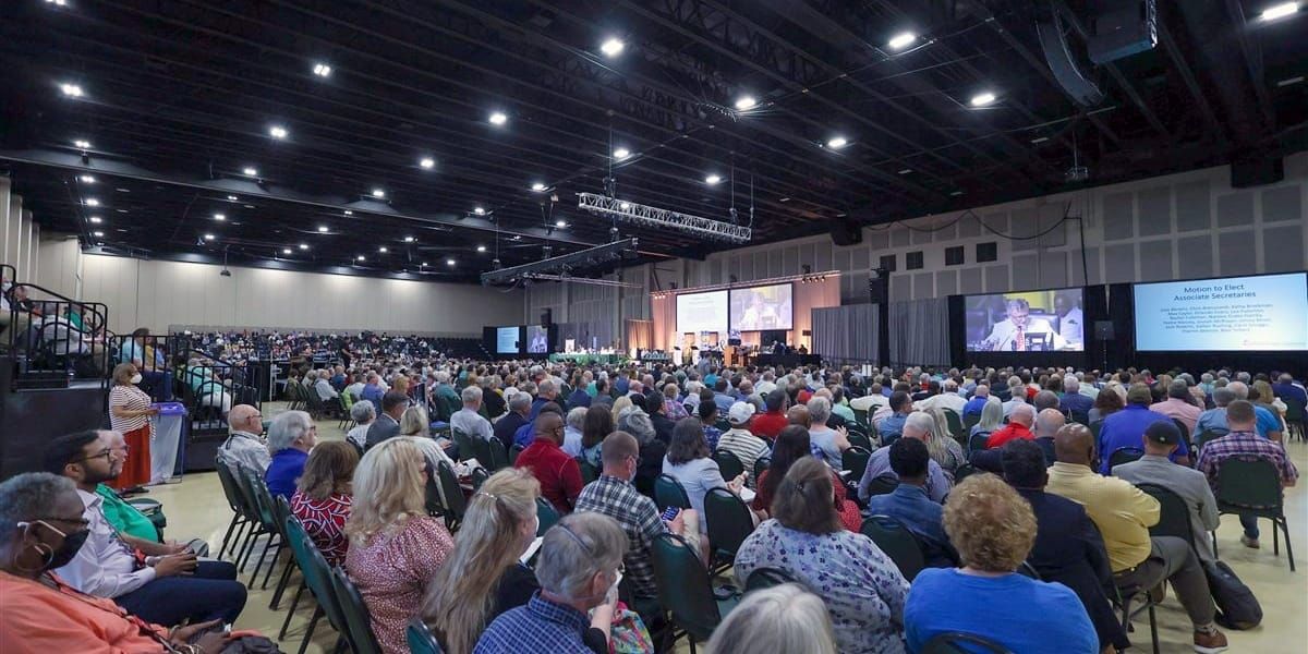 Igrejas deixam a denominação americana Metodista Unida por teologia pró-LGBT, e outras notícias internacionais