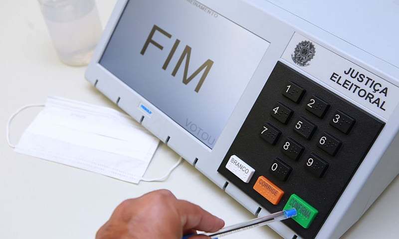 Exceção ou Regra? O fracasso eleitoral dos evangélicos apadrinhados pelos barões da fé na cidade do Rio de Janeiro