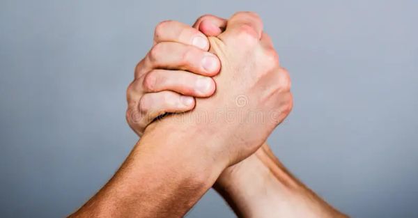 Exemplo de Jônatas e Davi mostra que diferença de bandeiras não deveria impedir a amizade