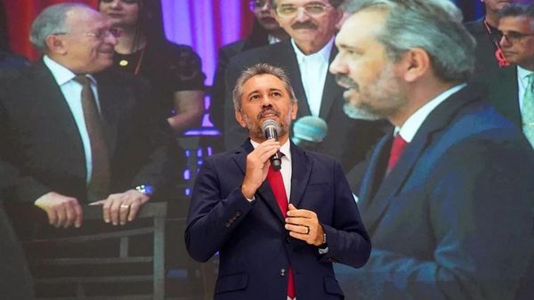 Petista, governador do Ceará promete bíblias nas escolas públicas, e outras notícias nacionais.