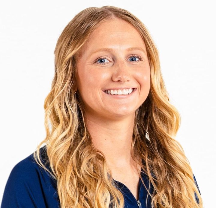 Augustana welcomes back grad to coach volleyball