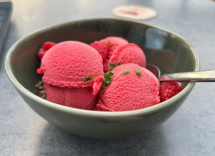 Out to Eat: CRAVE offers delectable desserts