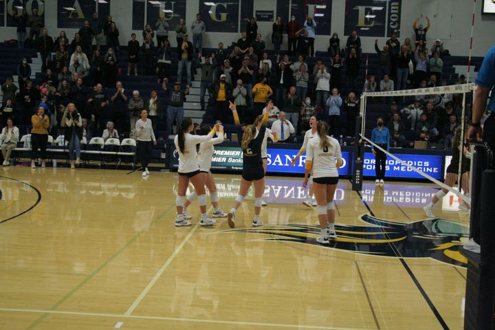 Upset win for volleyball on Vollequality night