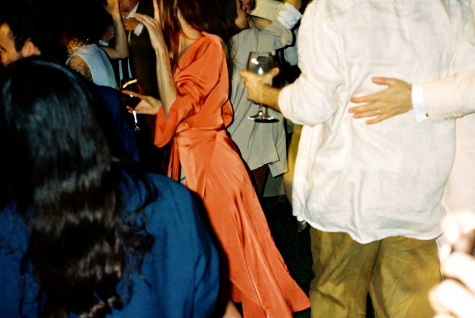 Location Robe de Soirée : tout pour une Tenue Éblouissante