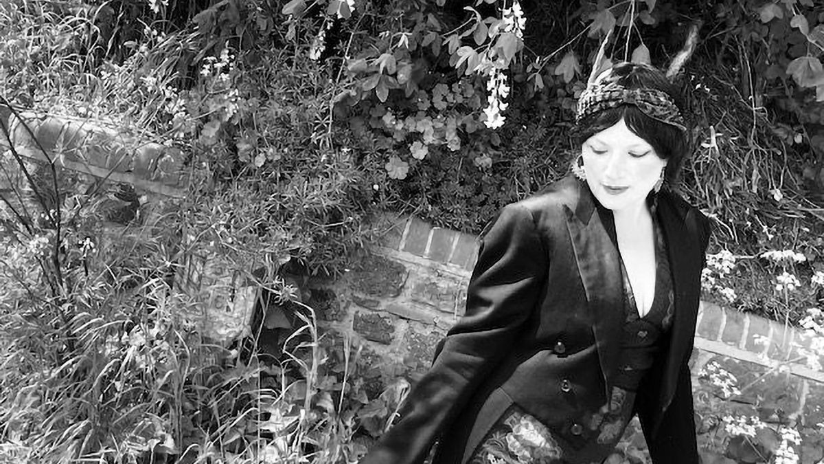 Davina Quinlivan’s Loving Gaze Post feature image