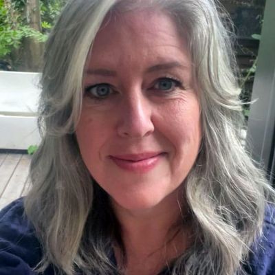 Lesley Jones profile image