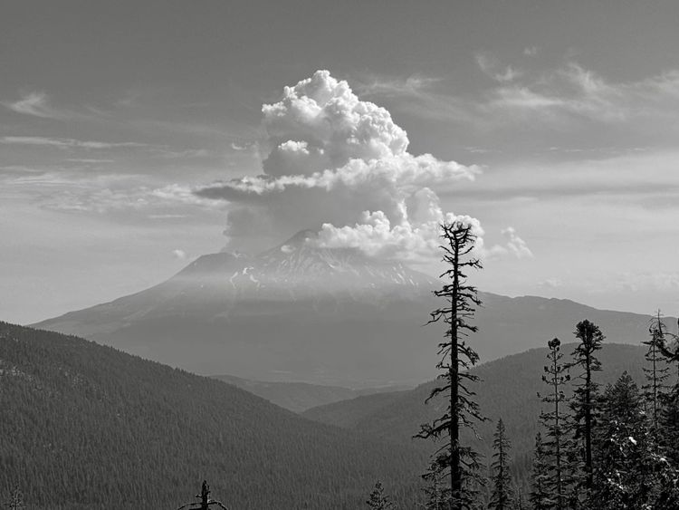Pacific Crest Trail - Day 129 - Porcupine, Toad, and Deadfall Lakes