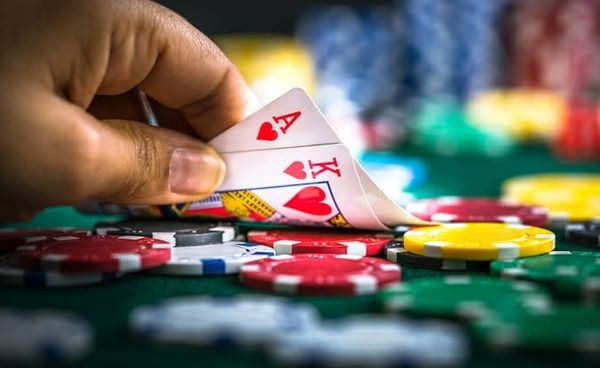 🎰 亚洲实体赌场已过剩，线上转型的大趋势