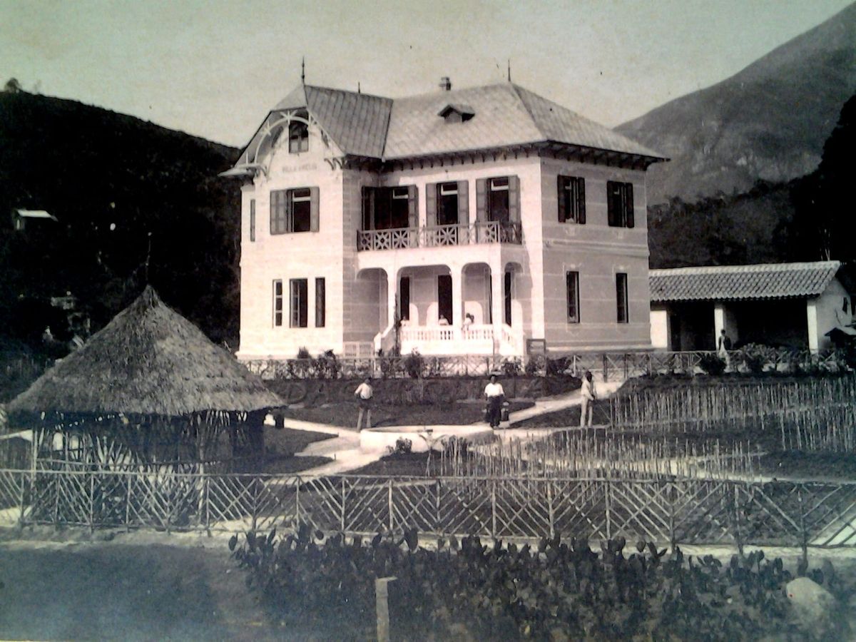                                                                       O Palacete da Vila Amélia finalizado em 1916