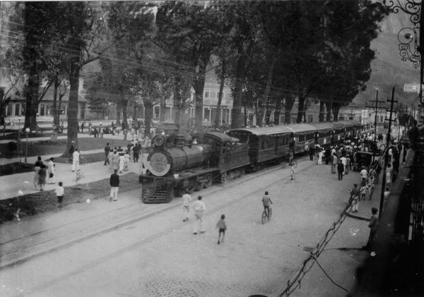 A Estrada de Ferro de Cantagalo foi a quarta ferrovia construída no Brasil. Acervo F. D. João VI.