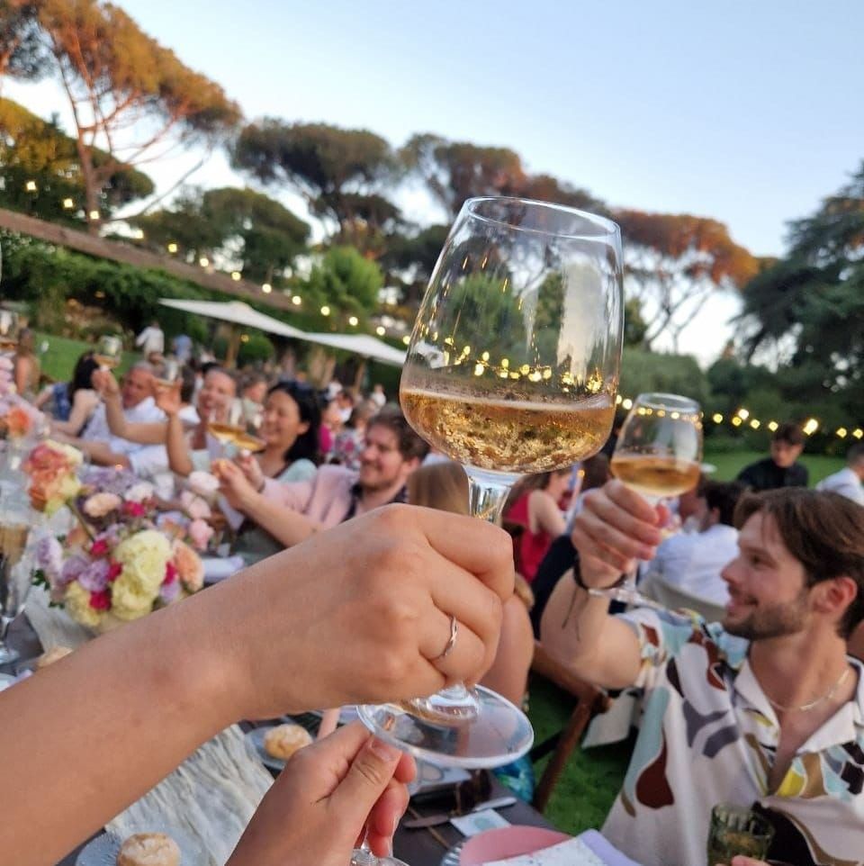 Italian🇮🇹Wedding but American🇺🇲&French🇨🇵 couple. Cheers and goodybe!