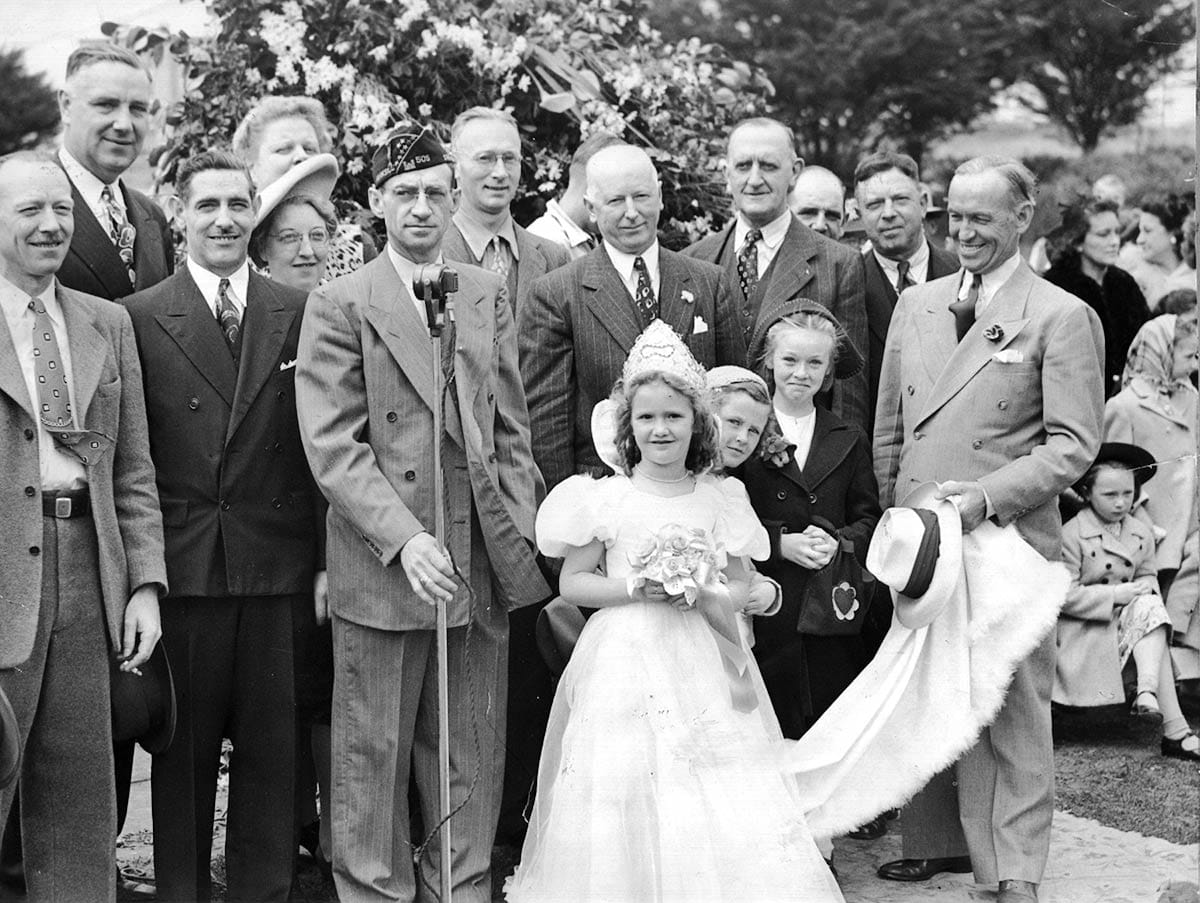 Parkside May Day pageant 1944
