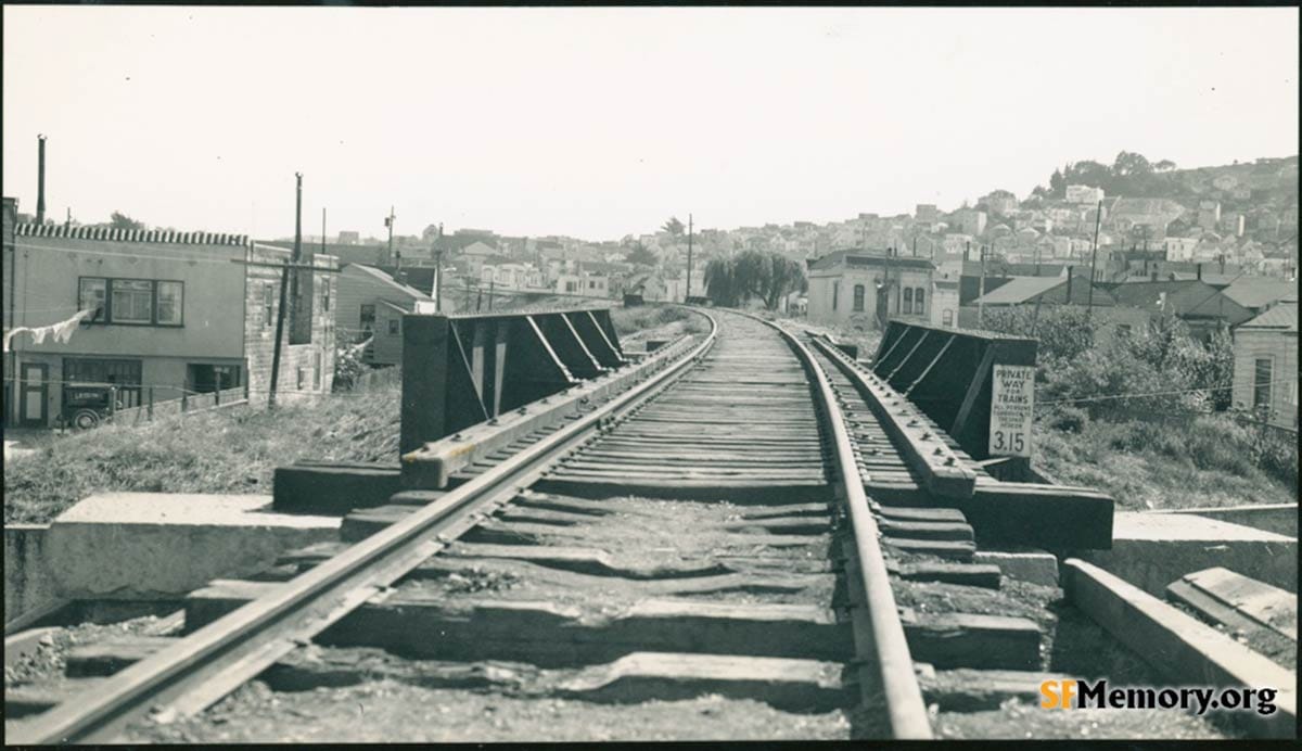 Train trestle over 28th Street in 1940s