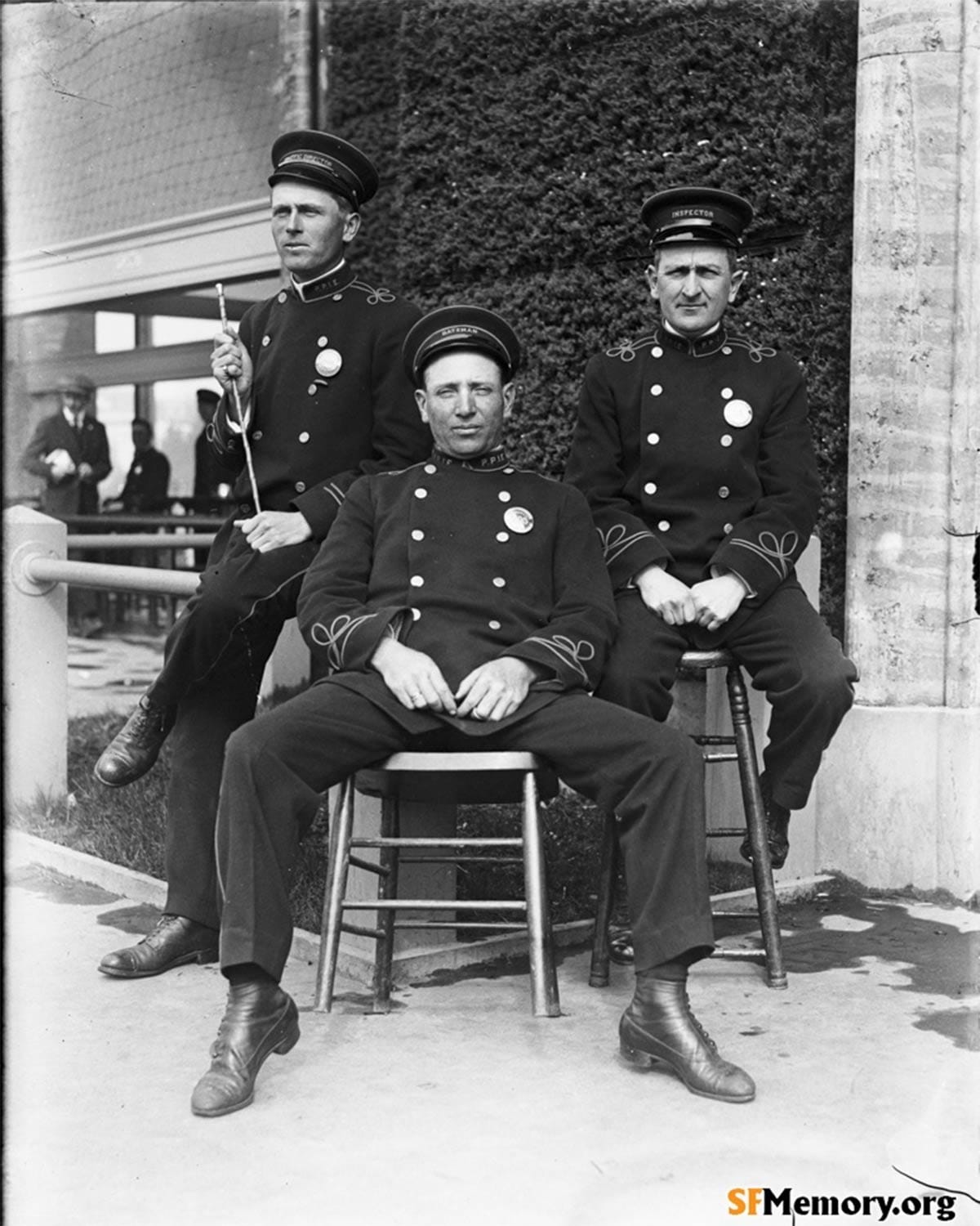 Gate staff at the Panama-Pacific International Exposition