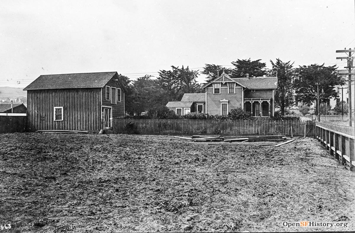 University Mound keeper cottage in 1913.
