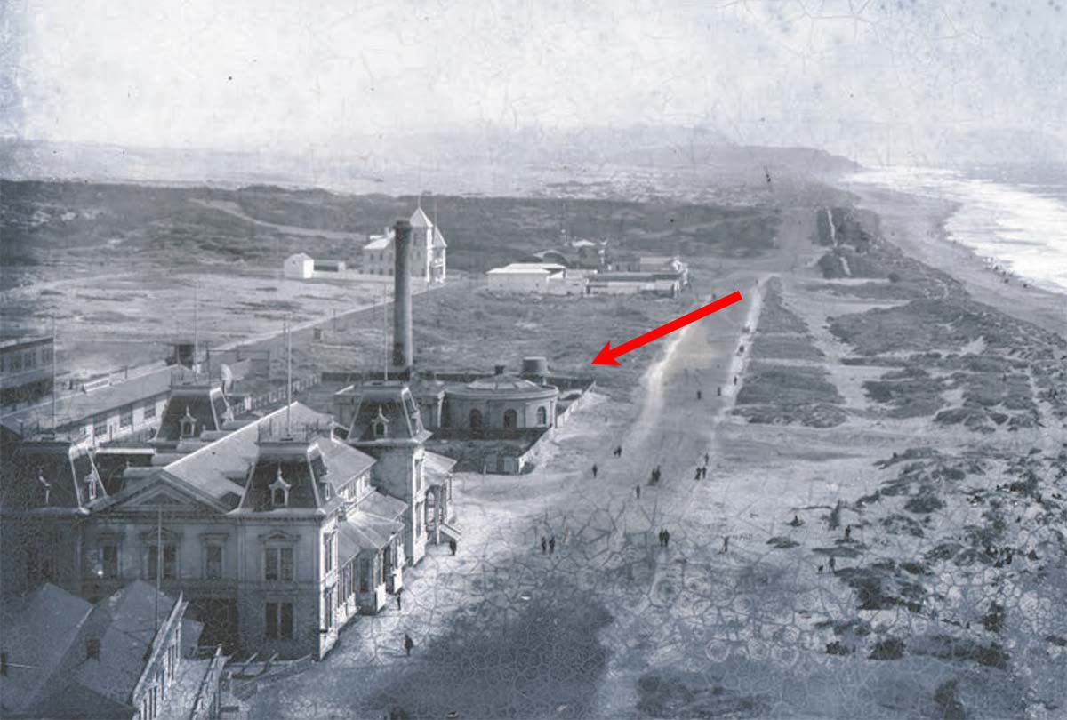 View down Ocean Beach in 1890s