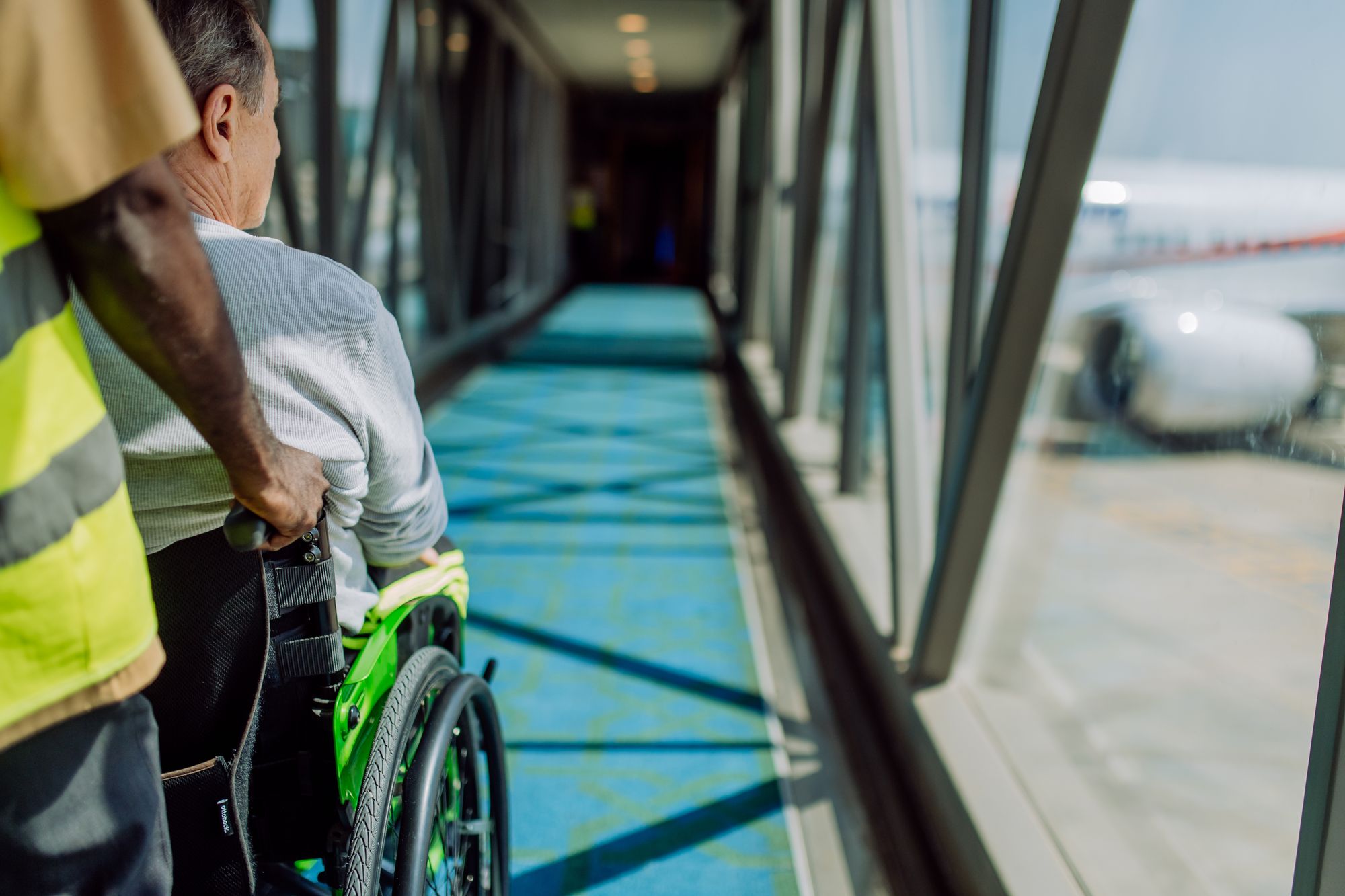 Flying with a power wheelchair, assistance at the airport 