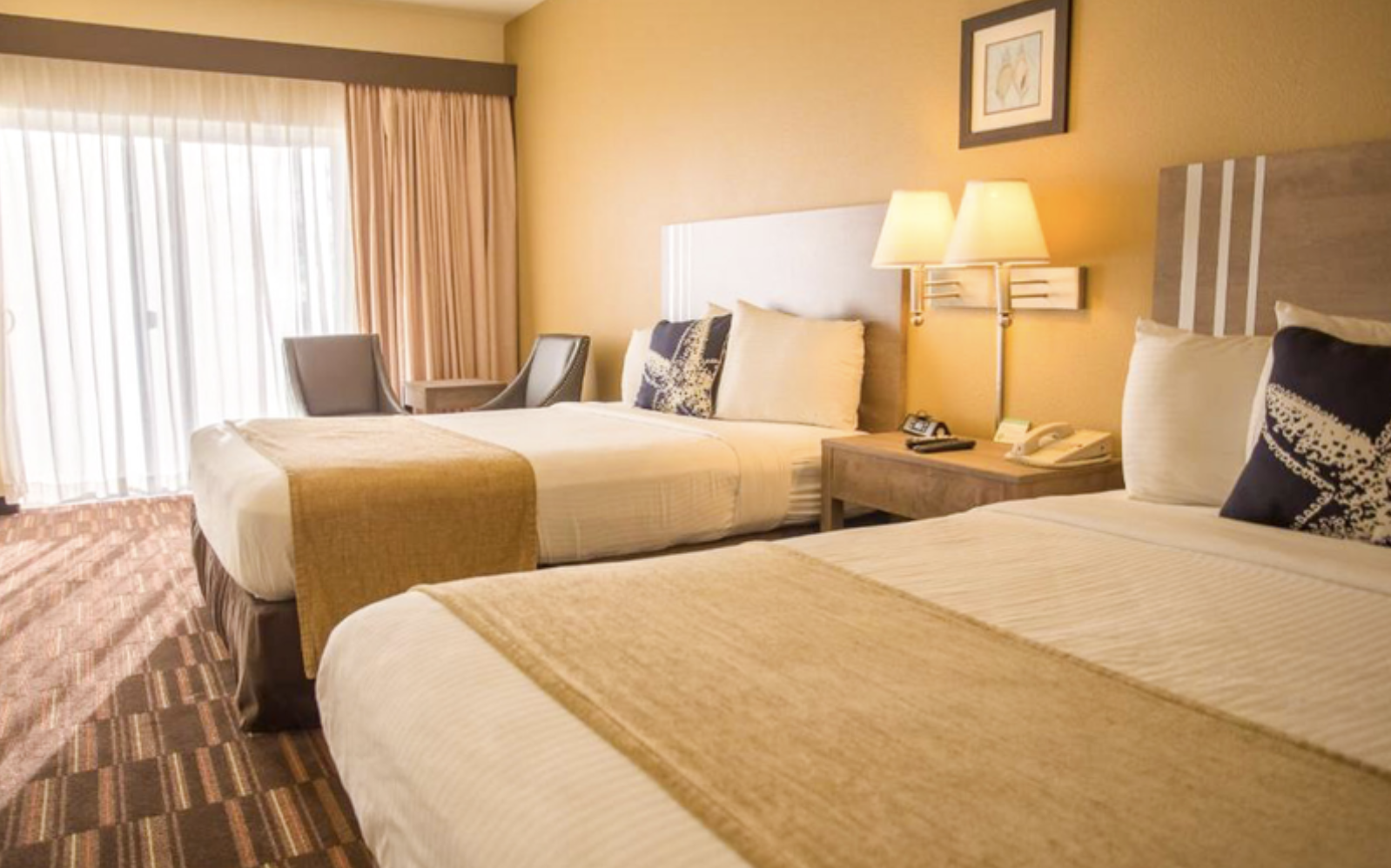 Accessible room at Inn at Wecoma in Lincoln City