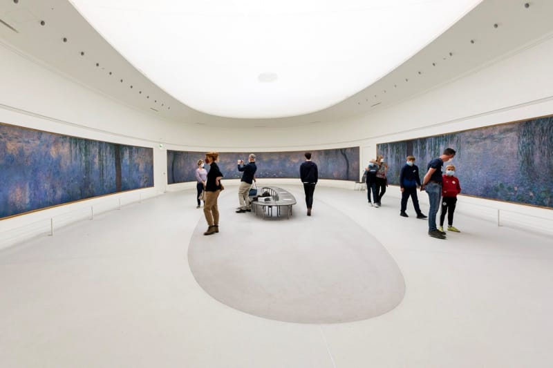 Inside of Musee de l’Orangerie in Paris, France