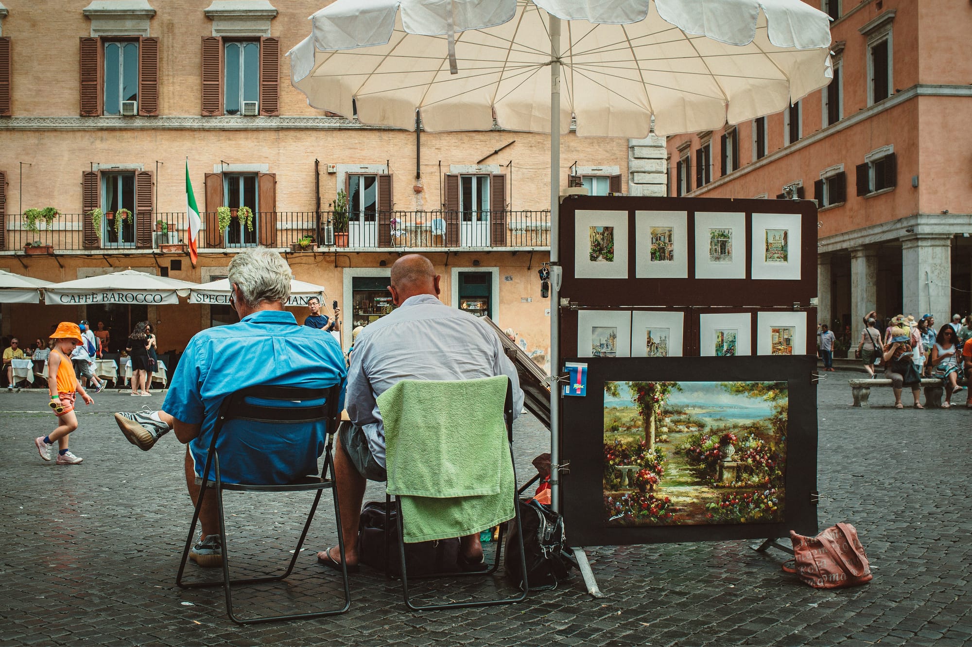 Street artists in the Piazza Navona square in Rome, an accessible area for wheelchair users