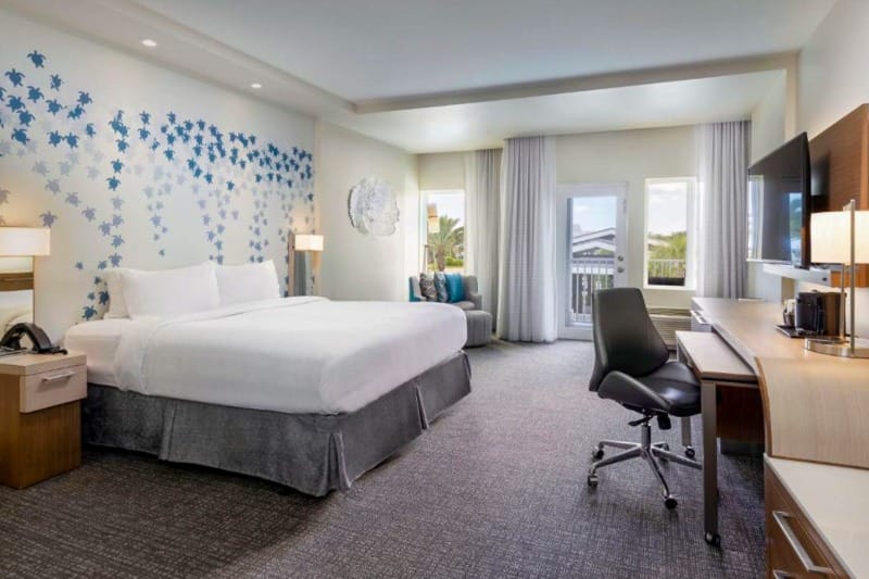 Wheelchair accessible room in Courtyard by Marriott Amelia Island
