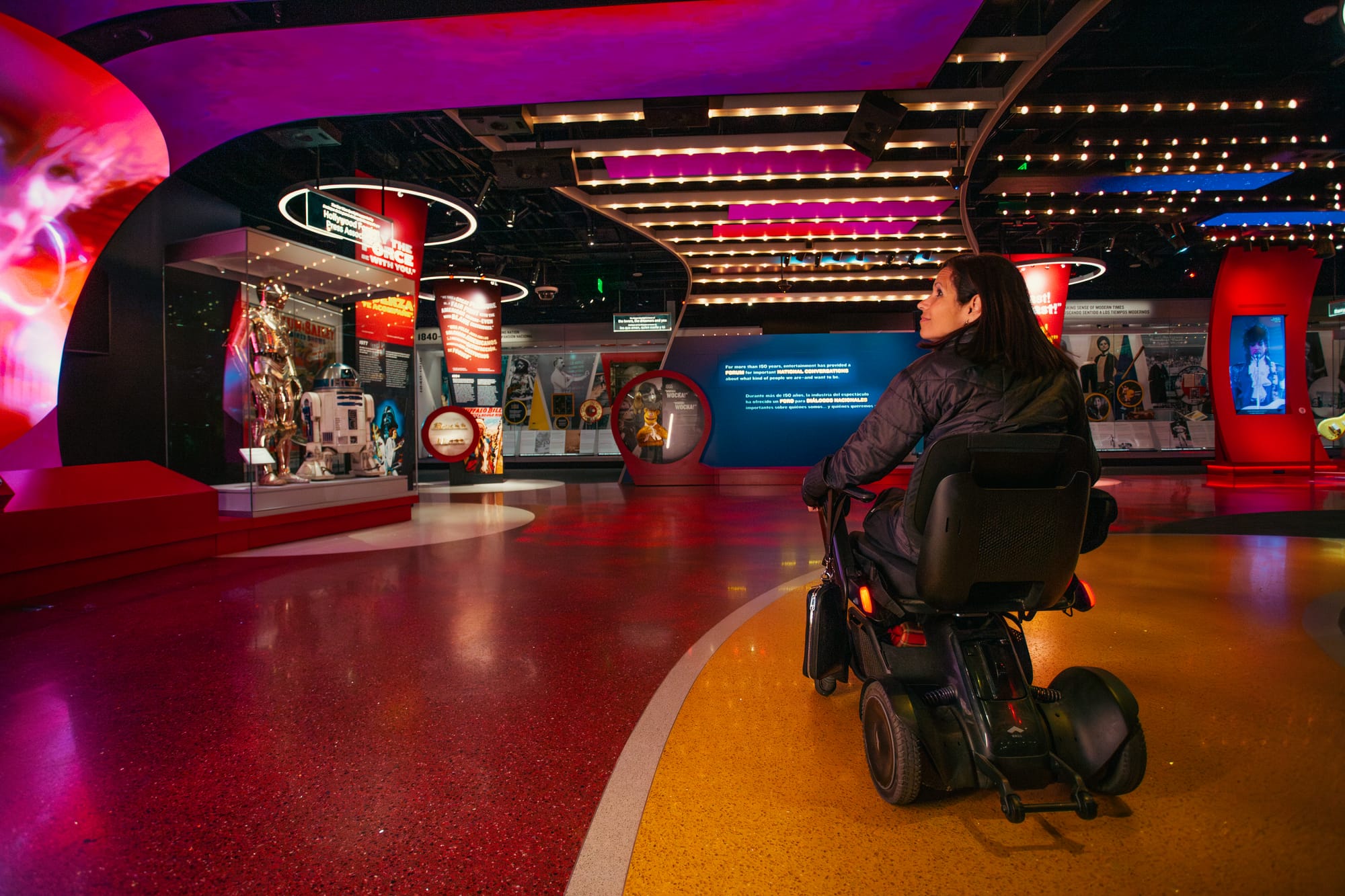 Wheelchair-user enjoying accessibility at Smithsonian National Museum of American History