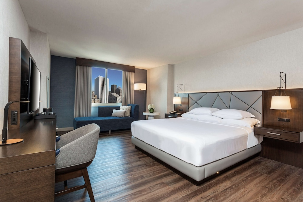 Accessible room at Hyatt Regency Rochester