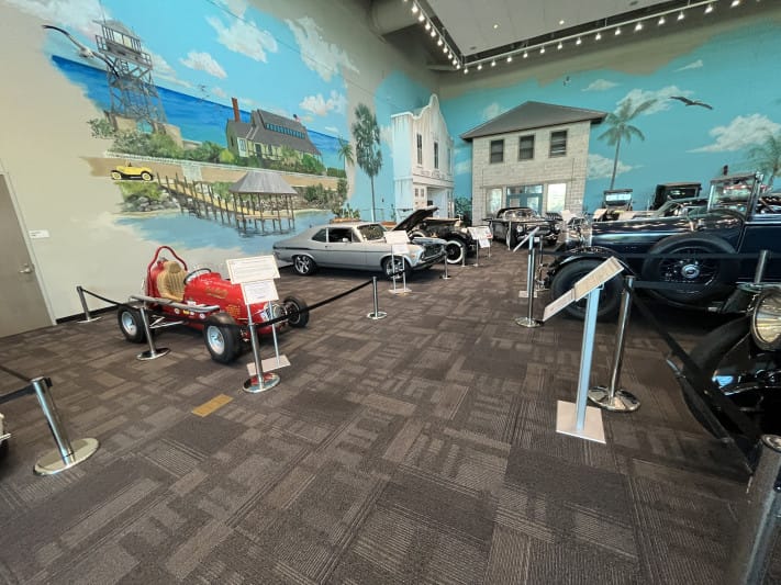 Exhibits at Elliott Museum