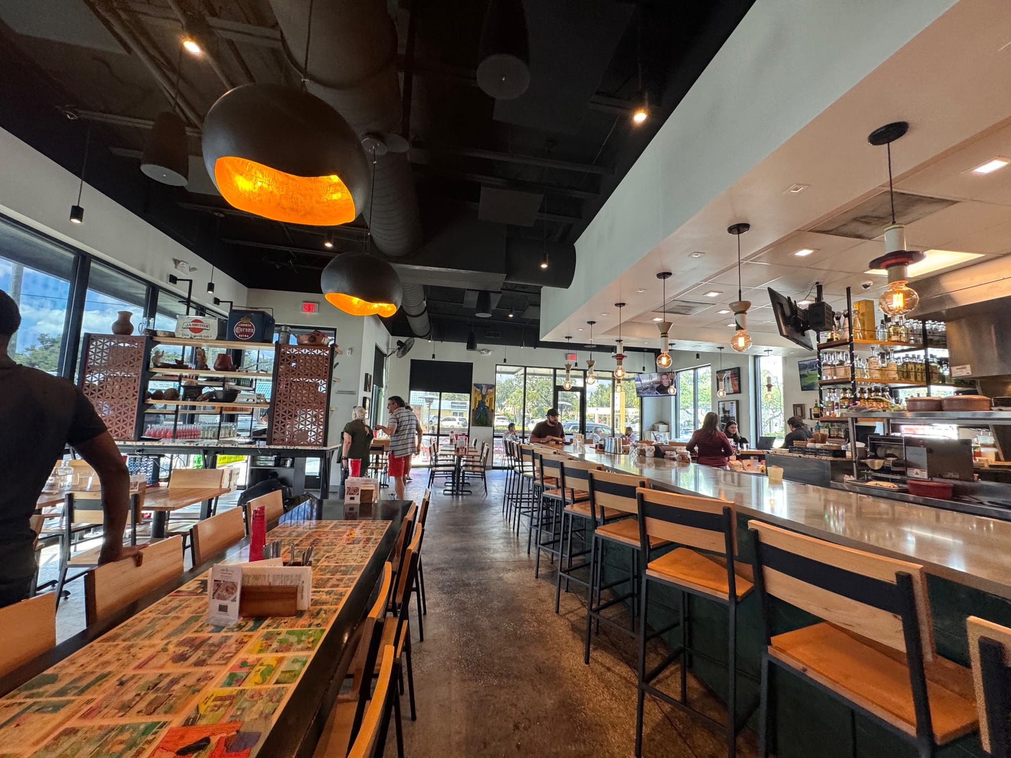 Dining room with tabletop bar at Streetlight Taco in Tampa