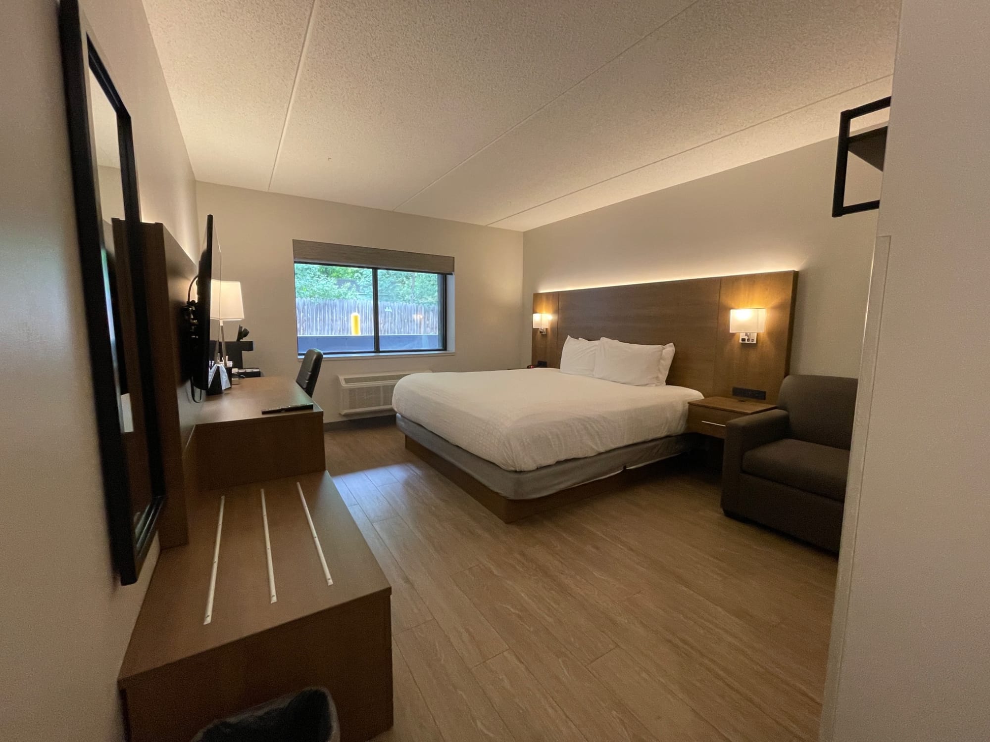 Accessible bedroom at Superior Stay Hotel in Marquette