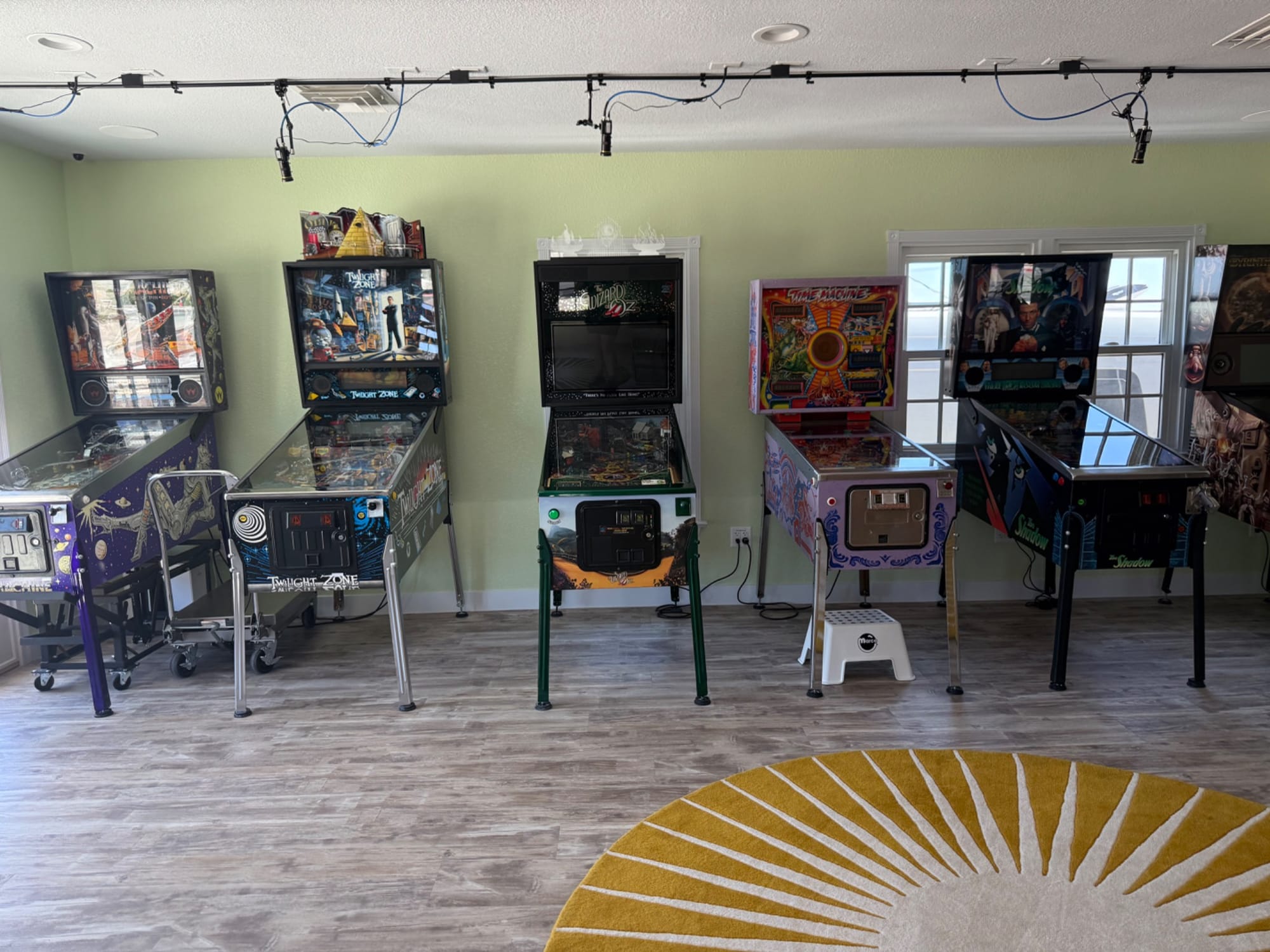 6 pinall machines at Utopia Pinball in Boulder City, Nevada