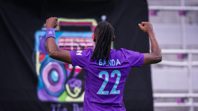 The NWSL has to defend Barbra Banda | 5 Things
