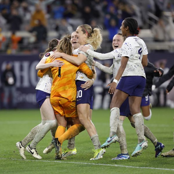 "An absolute hero" Alyssa Naeher's performance helps USWNT swim past Canada