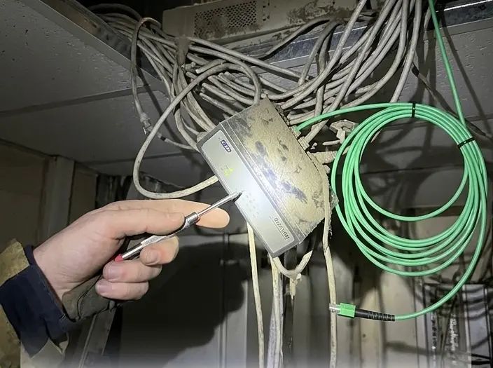 The 800 Mbps Lie: Hunting the Ghost Switch from 2005