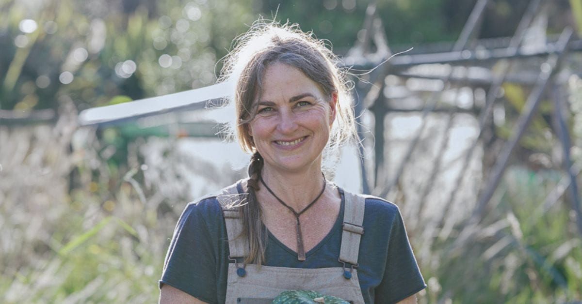 🌻April in the Veggie Patch, Fruit tree to-do's + Nitrogen + Living Mulch FAQs 🌻