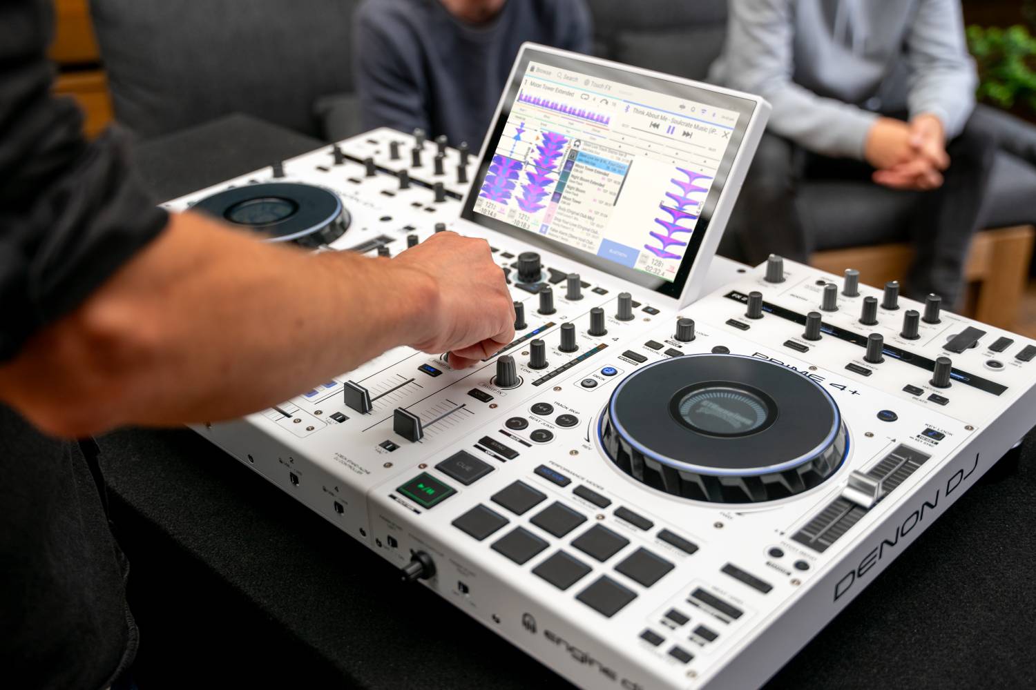Denon DJ Prime 4+