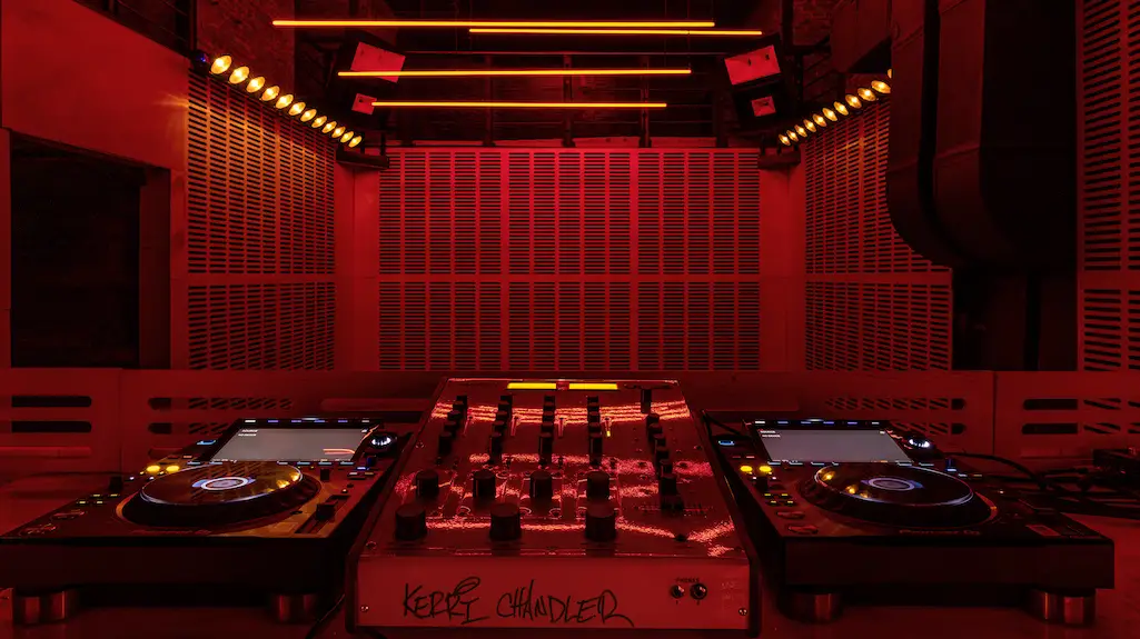 Ночной клуб "Sama" в Тбилиси