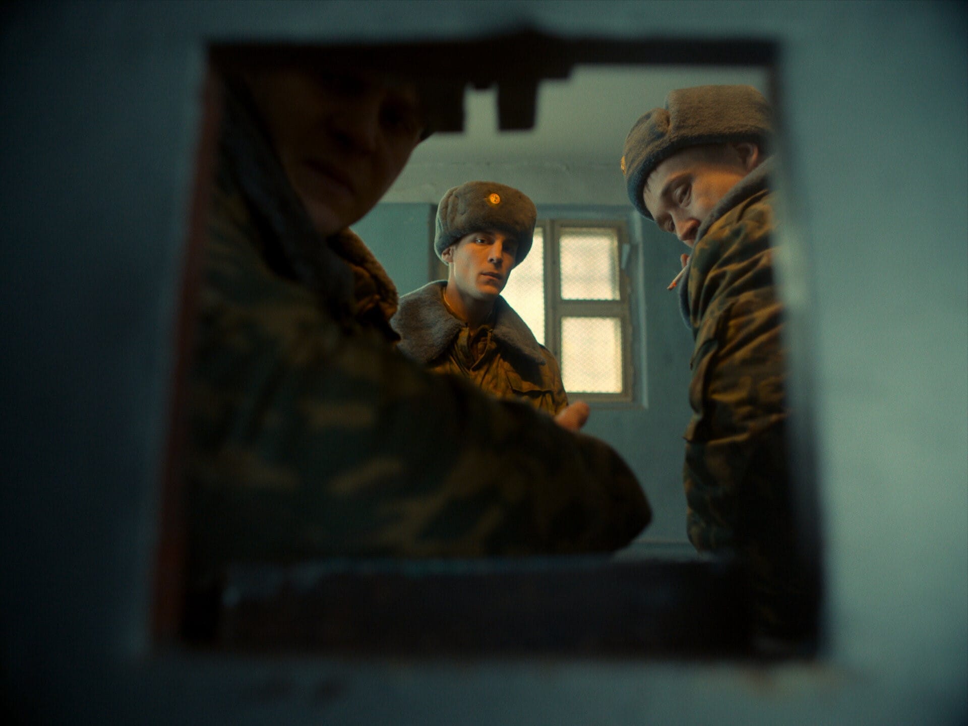 Кадр из сериала «Аутсорс»