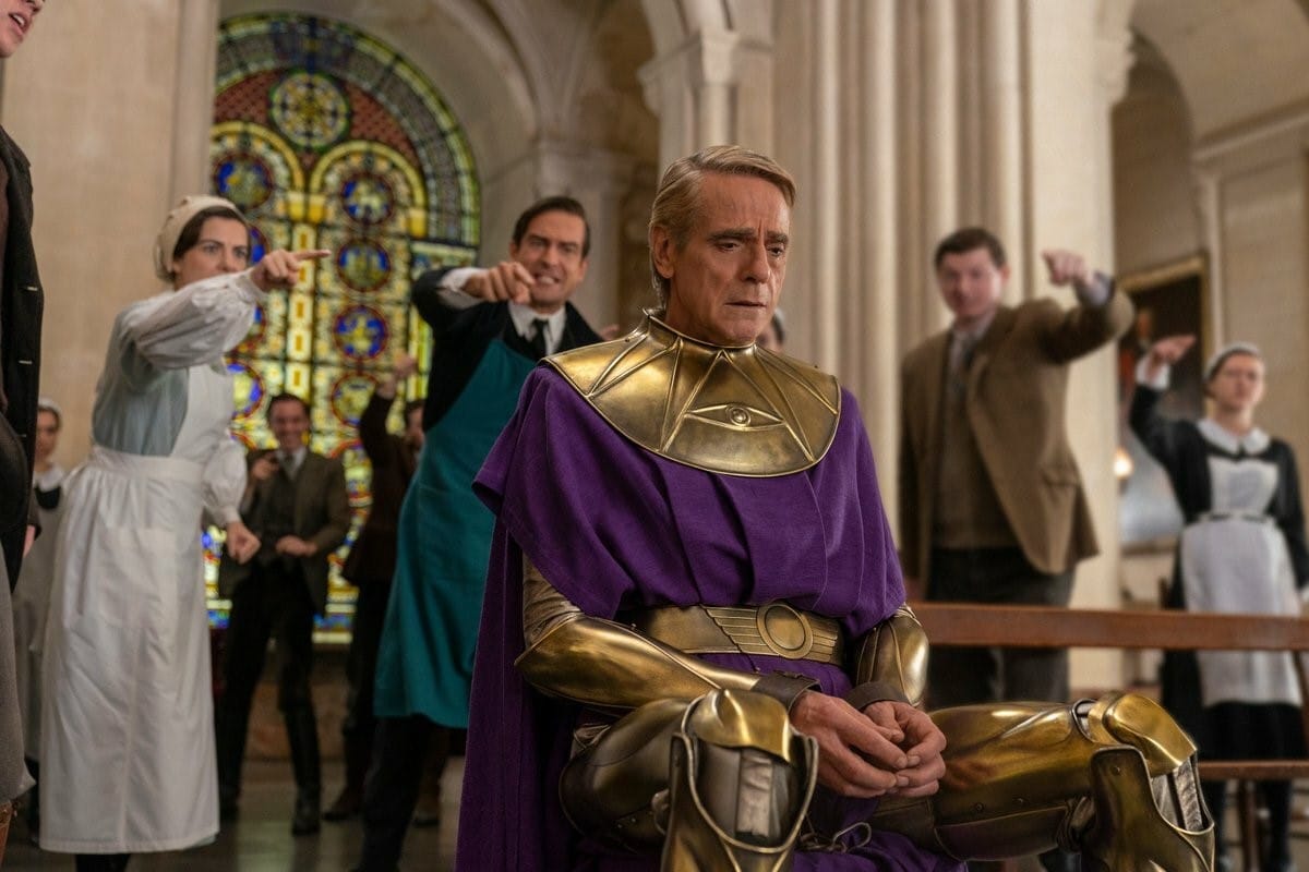 Кадр из сериала «Хранители»