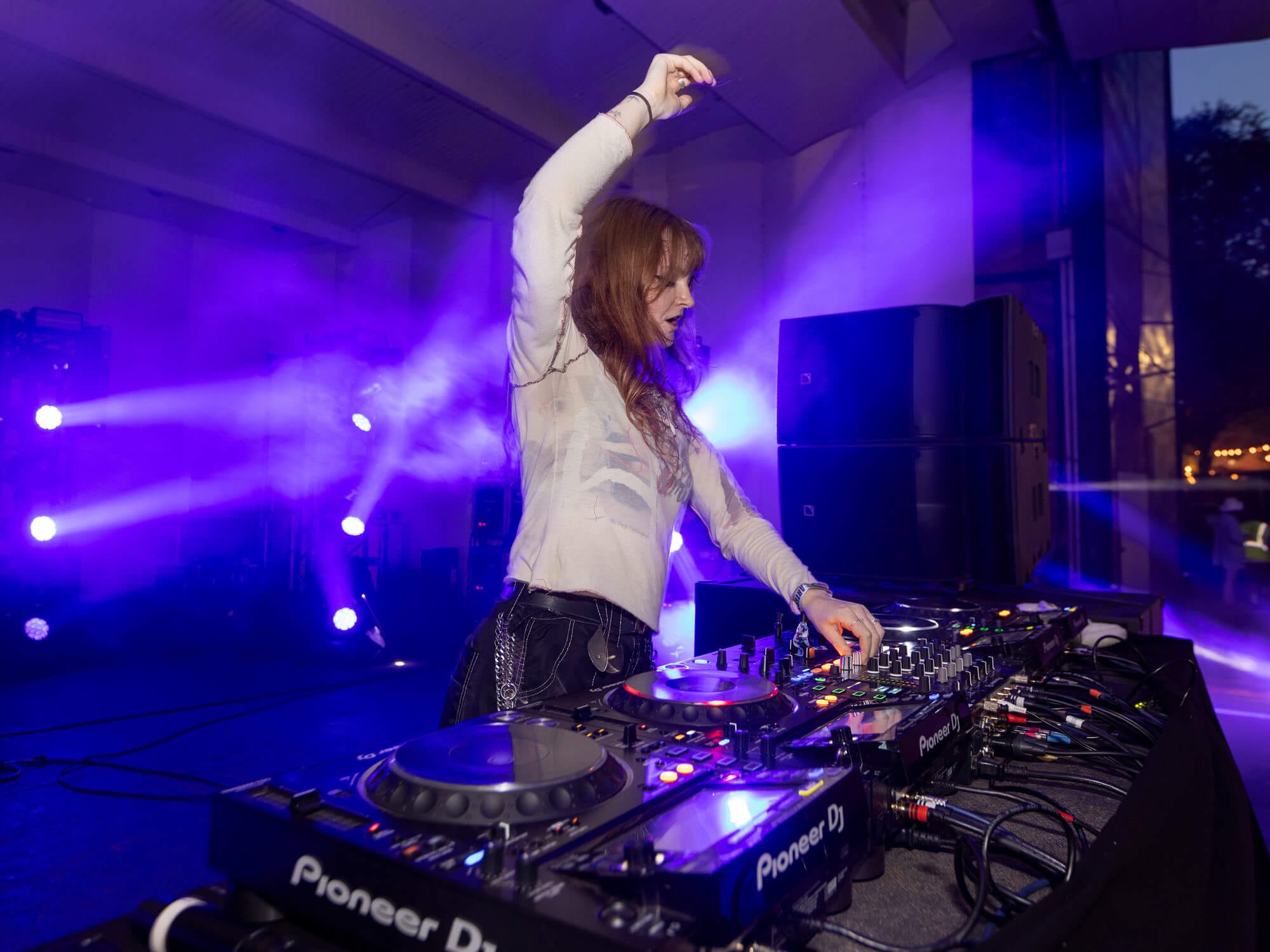 Выступление Ninajirachi