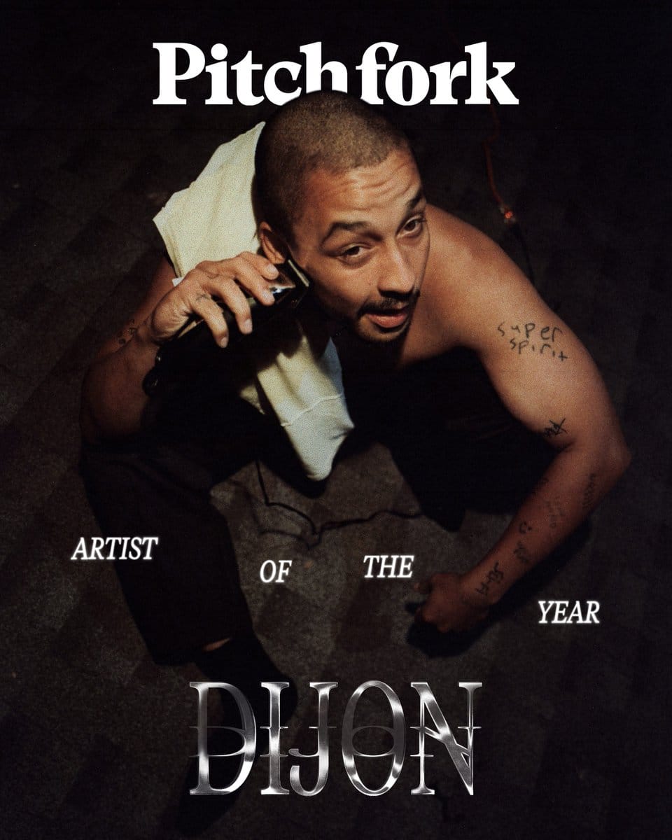 Обложка журнала Pitchfork