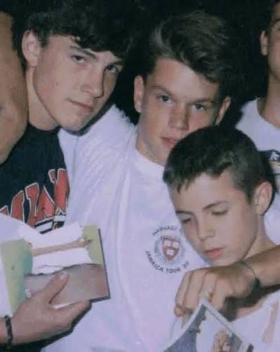 Бен Аффлек, Мэтт Дэймон и Кейси Аффлек в школе