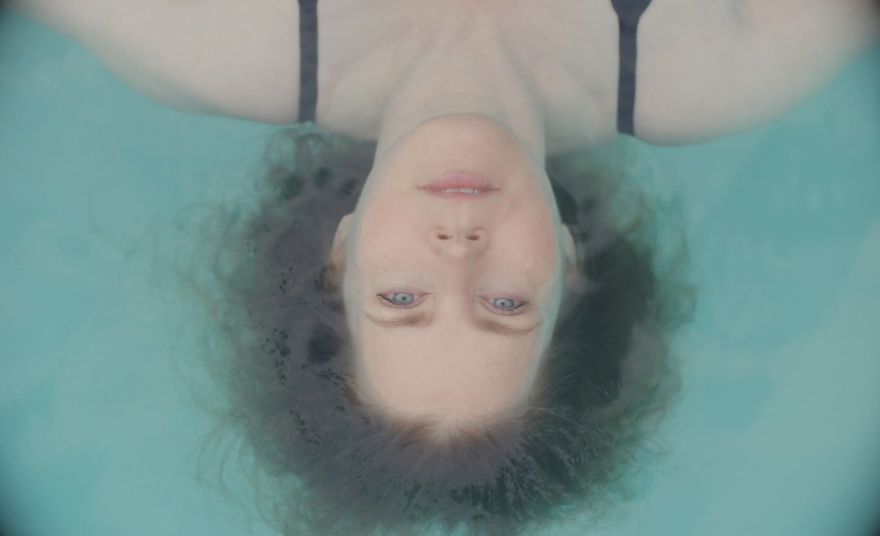 Кадр из фильма «У моря»